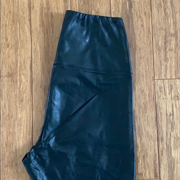 Wilfred Free Faux Leather Leggings - Picture 3 of 4